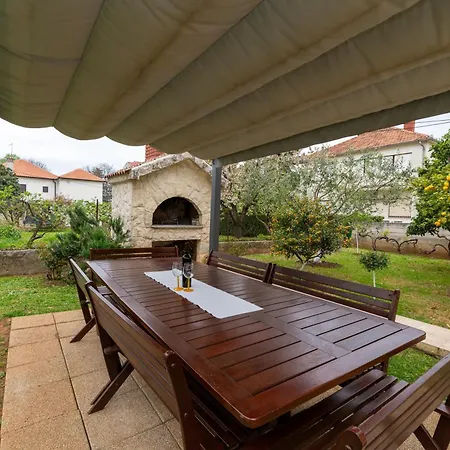 K&f Borik Apartman Zára